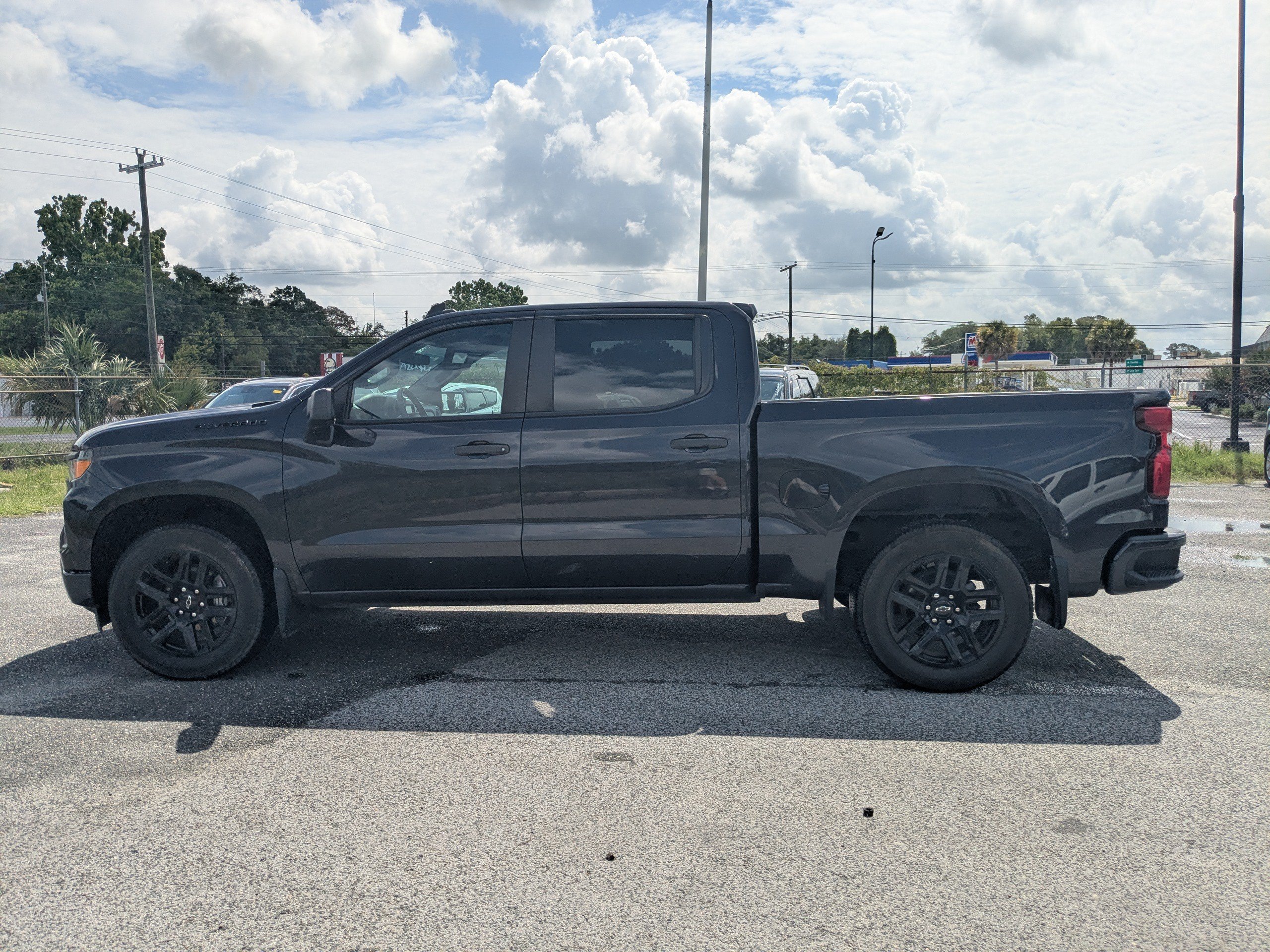 Used 2023 Chevrolet Silverado 1500 Custom w/ LPO, Dark Essentials Package RWD image 6