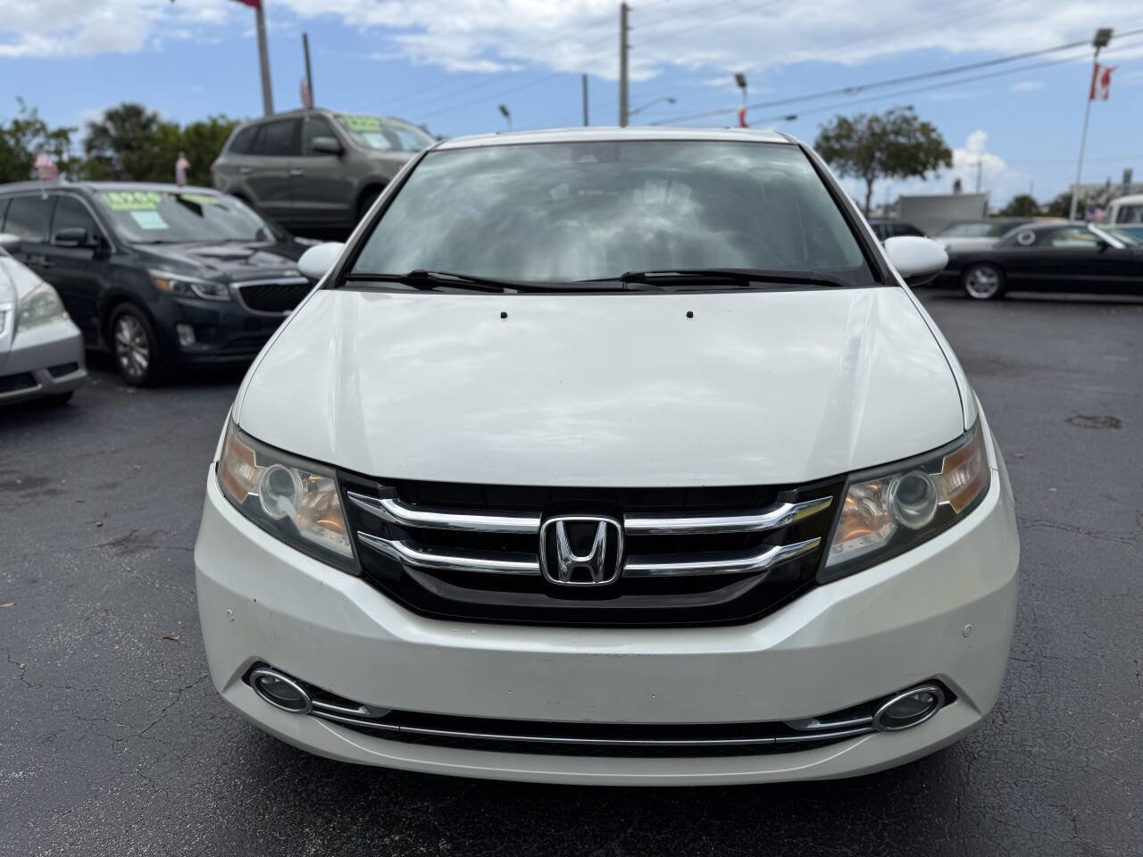 Used 2015 Honda Odyssey Touring Elite image 10
