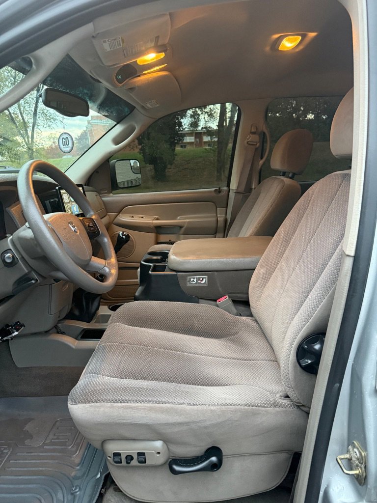 Used 2004 Dodge Ram 3500 Truck SLT w/ Trailer Tow Group image 20