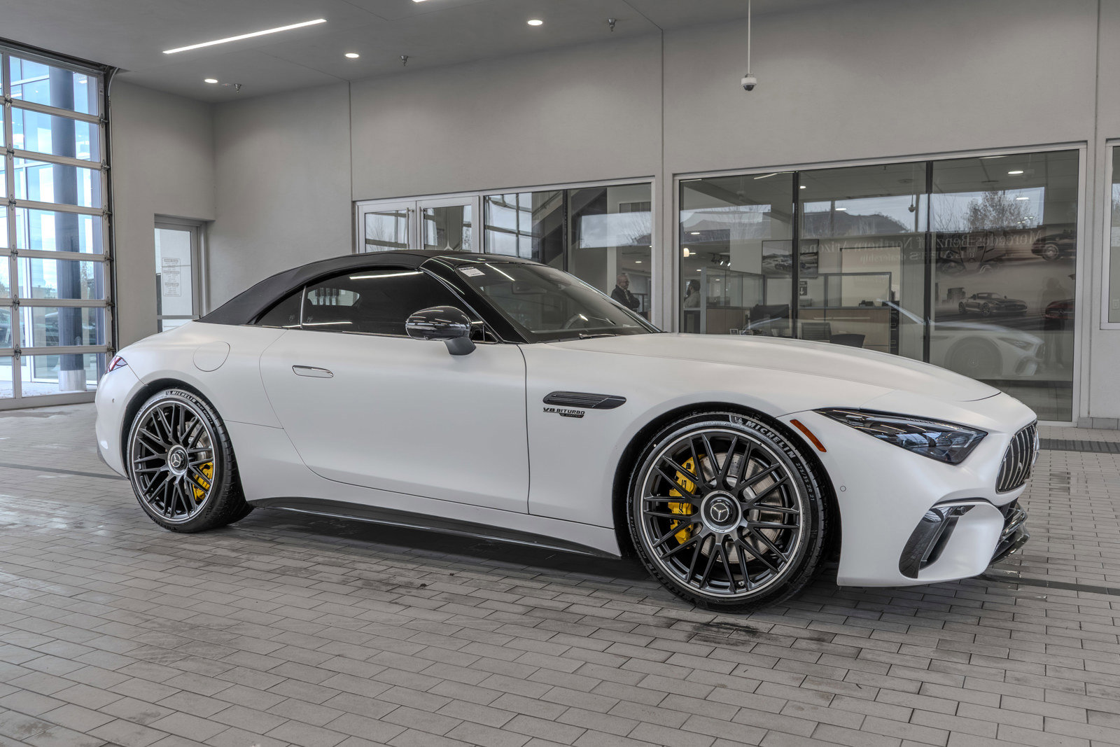 Used 2022 Mercedes-Benz SL 55 AMG 4MATIC image 12