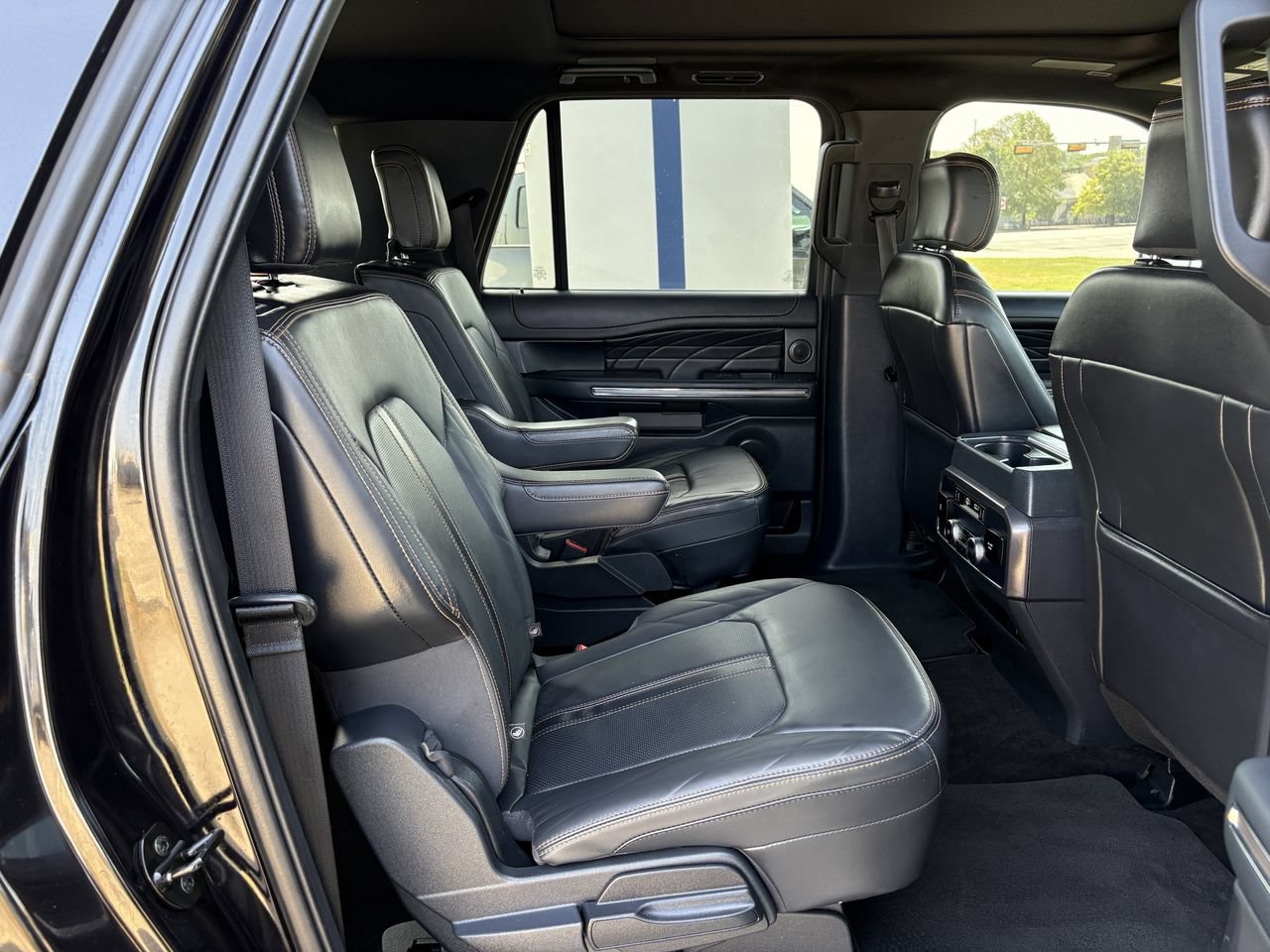 Used 2023 Ford Expedition Max Platinum RWD image 31