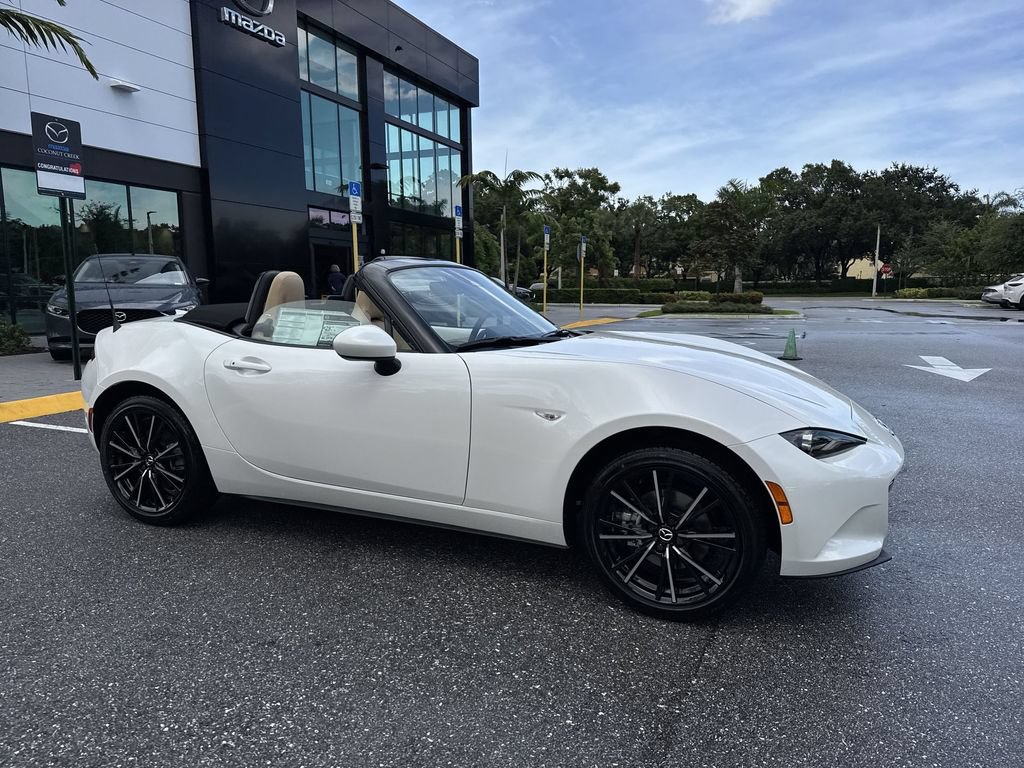 New 2026 MAZDA MX-5 Miata Grand Touring RWD image 6