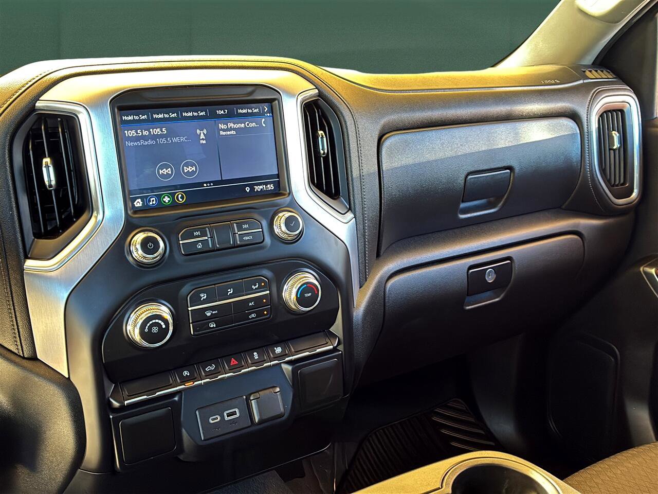 Used 2021 GMC Sierra 1500 SLE image 15