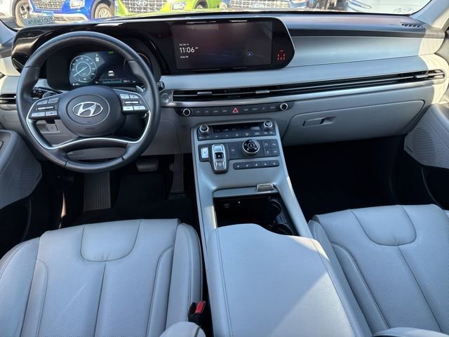 Used 2023 Hyundai Palisade SEL w/ Premium Package image 4