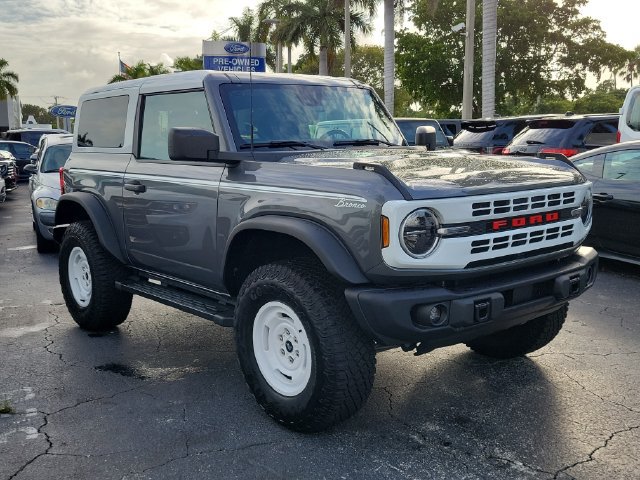 Used 2024 Ford Bronco Heritage Edition AWD/4WD image 2