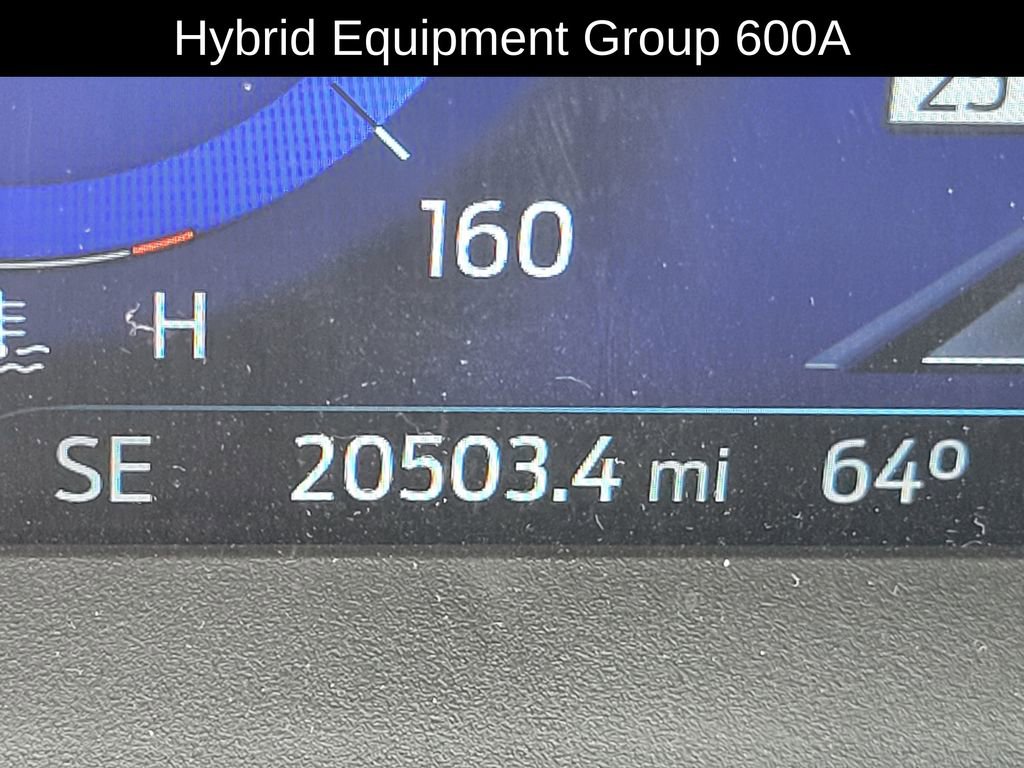Used 2023 Ford Explorer Platinum w/ Class IV Trailer Tow Package AWD/4WD image 25