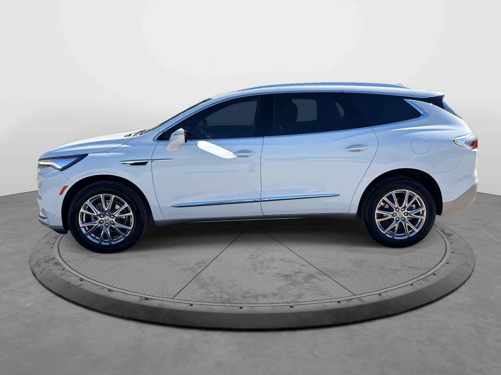 Certified 2023 Buick Enclave Essence w/ Experience Buick Package image 5