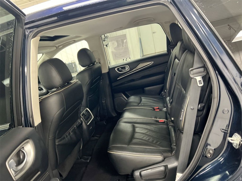 Used 2020 INFINITI QX60 Luxe w/ Essential Package image 24