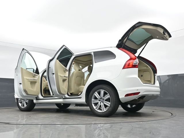 Used 2016 Volvo XC60 T6 w/ Proximity Package image 47
