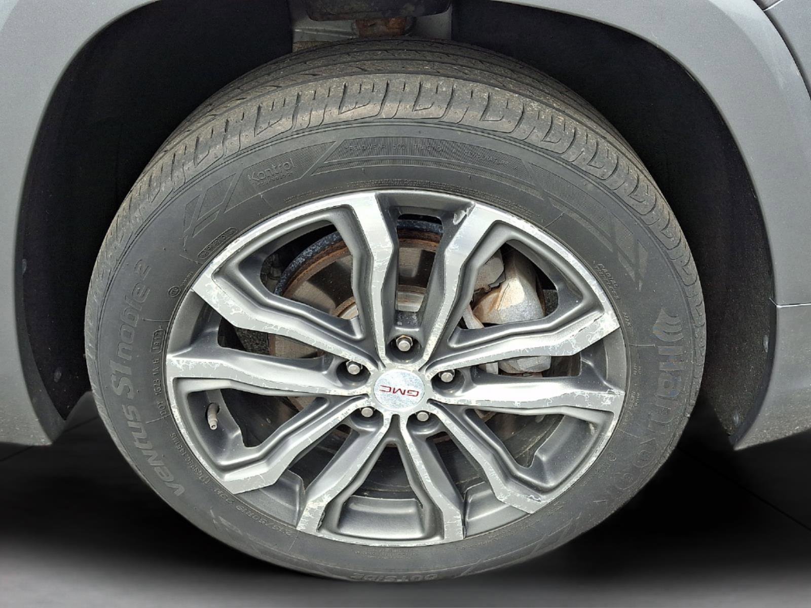 Used 2018 GMC Terrain Denali w/ Advanced Safety Package image 13