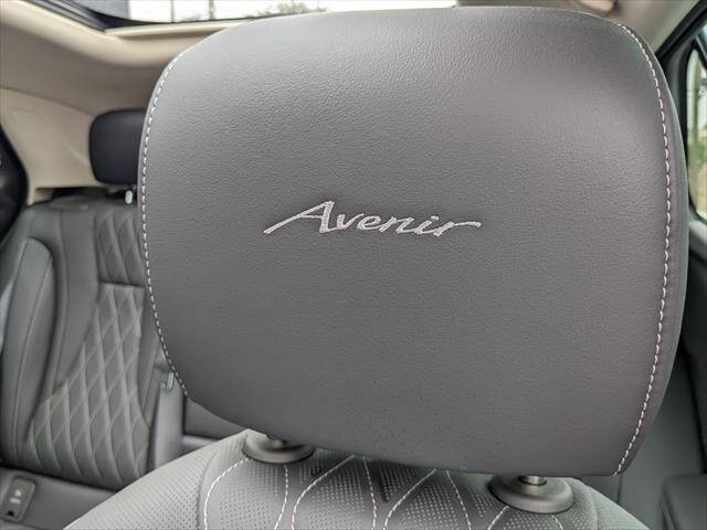 Used 2023 Buick Envision Avenir AWD/4WD image 13