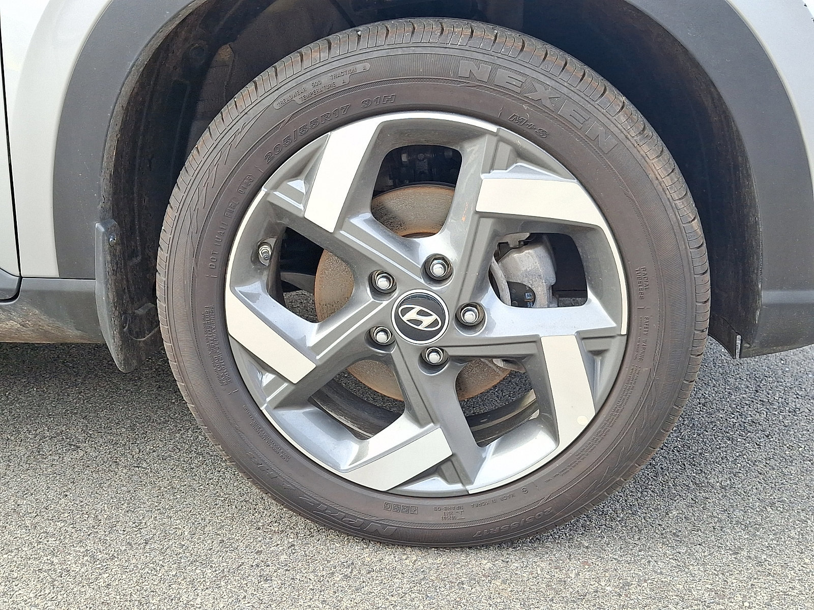 Used 2025 Hyundai Venue SEL image 8