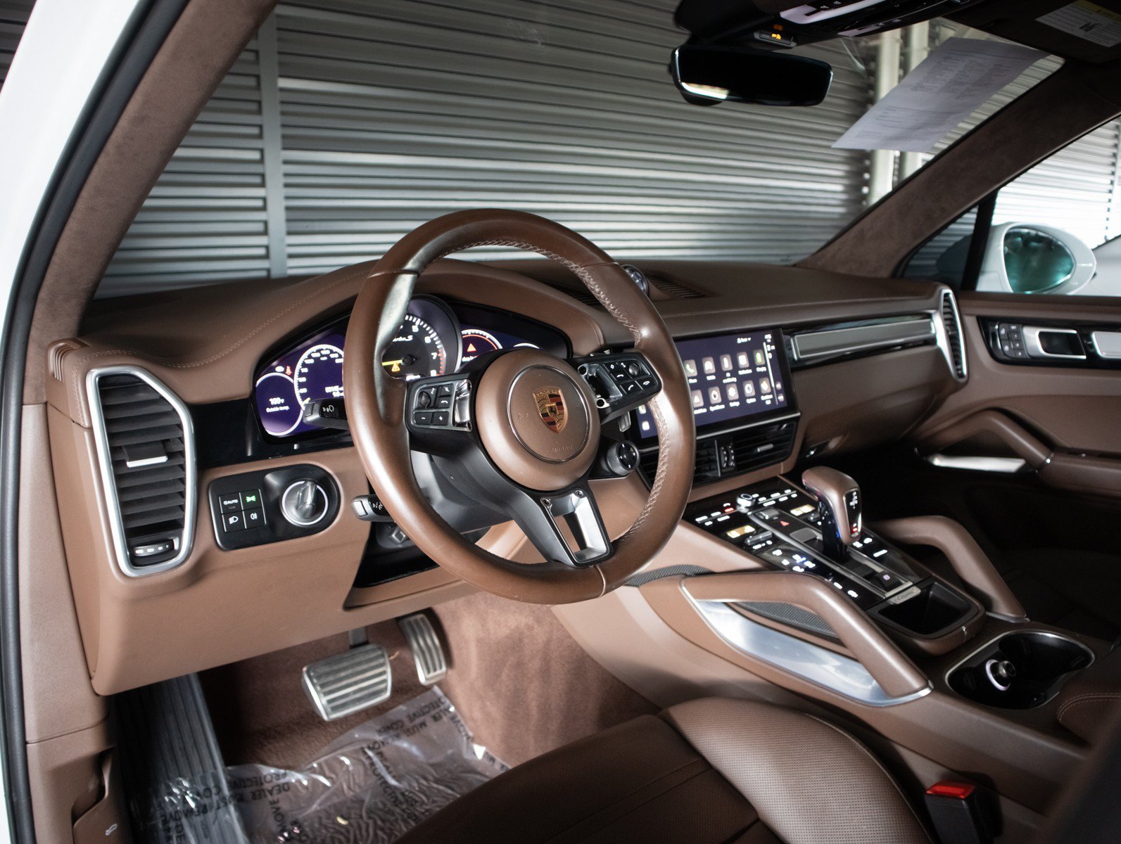 Used 2022 Porsche Cayenne Turbo S AWD/4WD image 4