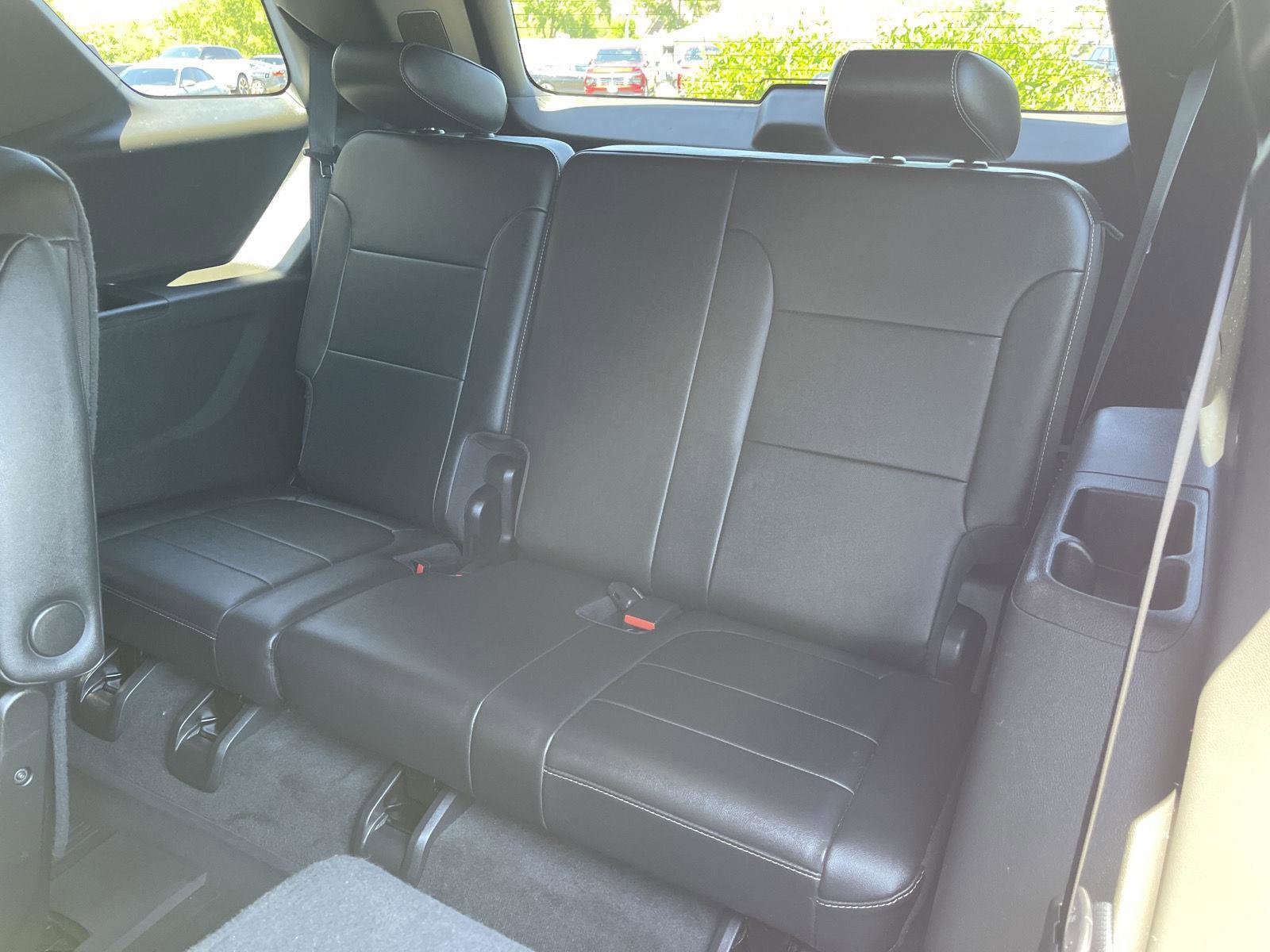 Used 2023 Chevrolet Traverse LT w/ LPO, Floor Liner Package FWD image 42