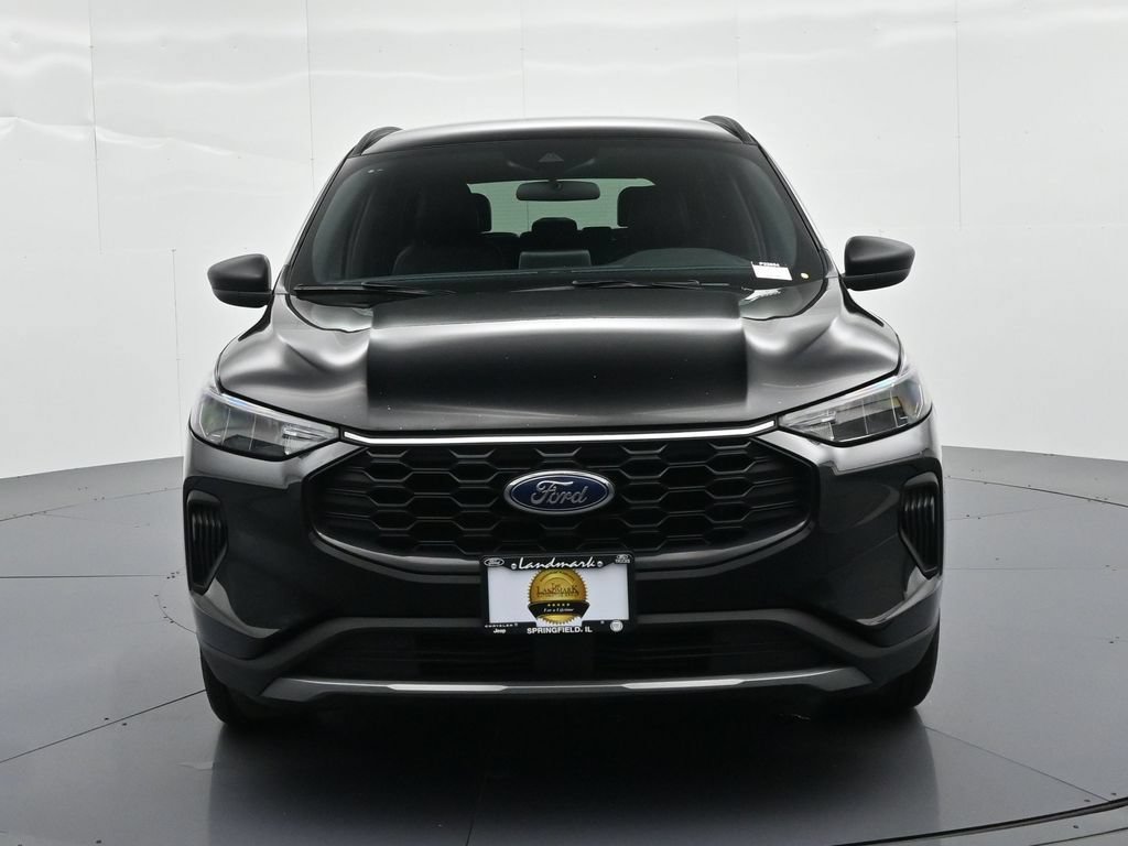 Certified 2025 Ford Escape ST-Line FWD image 3