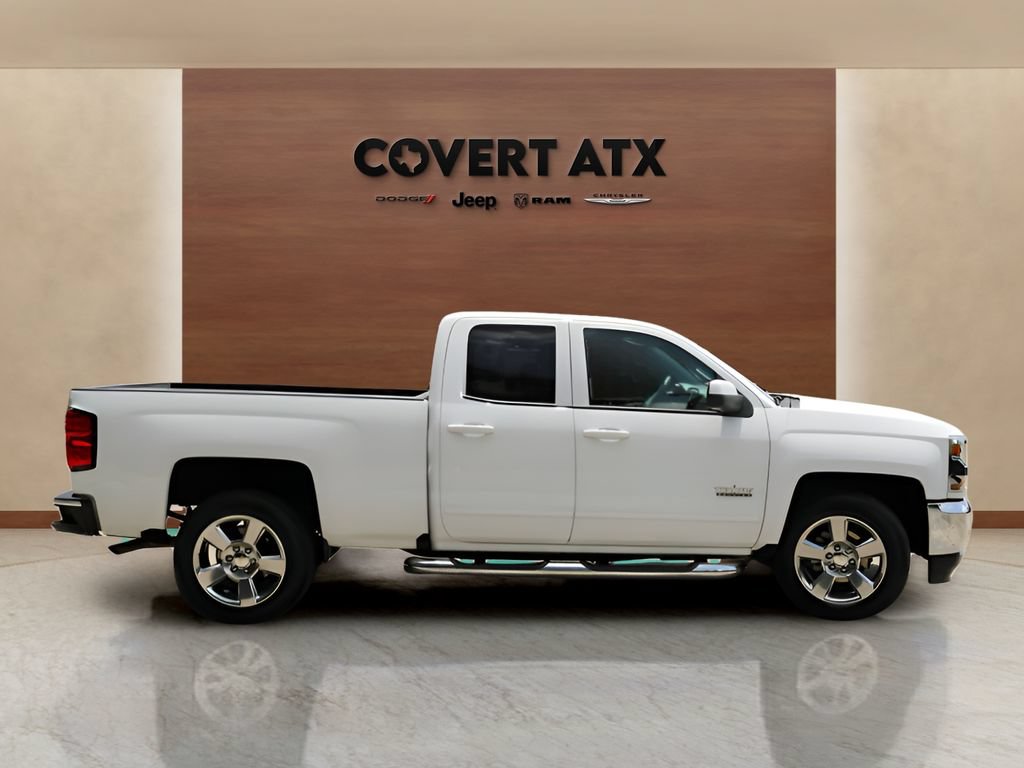 Used 2018 Chevrolet Silverado 1500 LT w/ Texas Edition RWD image 6
