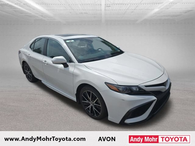 Used 2024 Toyota Camry SE w/ Cold Weather Package AWD/4WD image 3