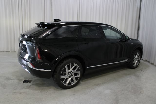 New 2027 Cadillac Optiq Luxury AWD/4WD image 34