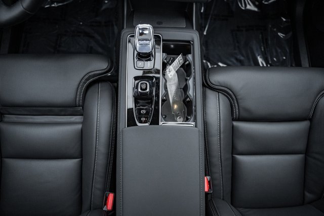 New 2026 Volvo XC90 B6 Ultra image 26