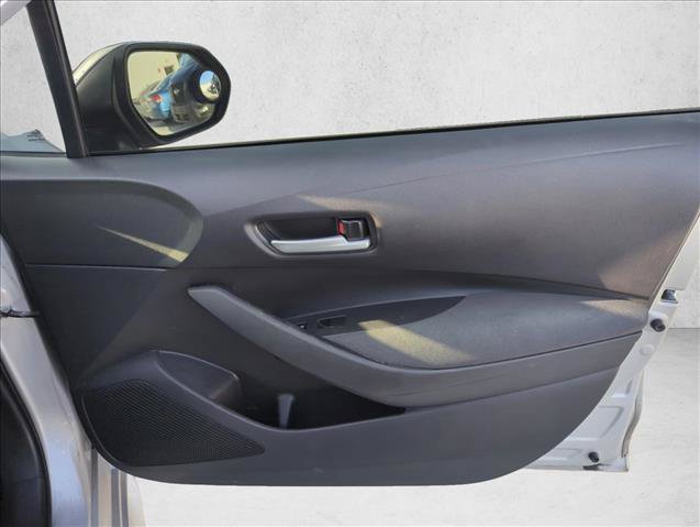 Used 2021 Toyota Corolla LE FWD image 23