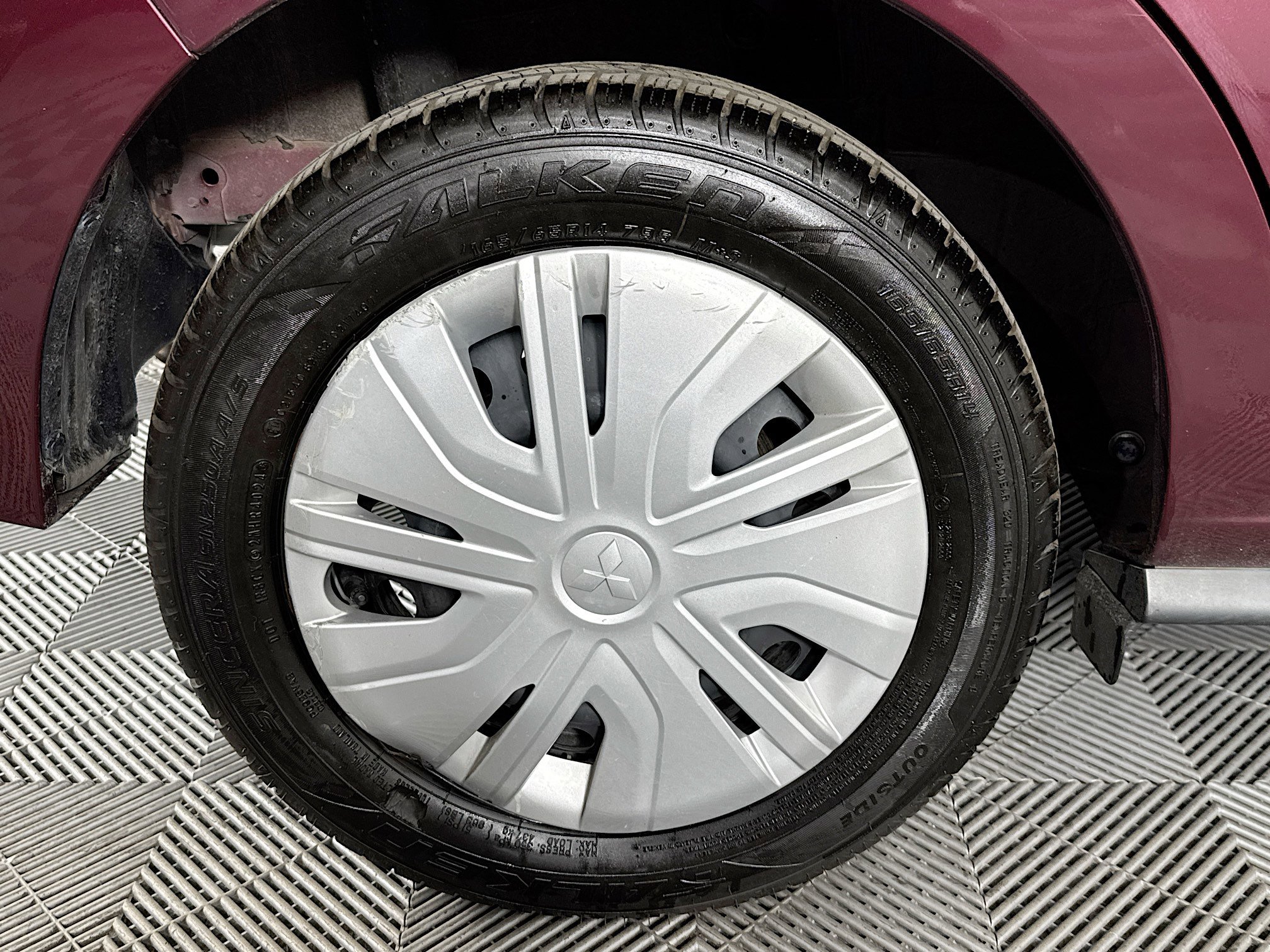 Used 2024 Mitsubishi Mirage ES image 31