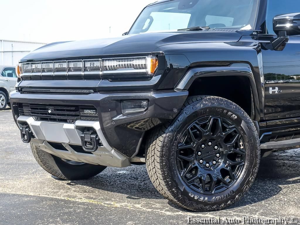 Used 2025 GMC Hummer EV 2X AWD/4WD image 3