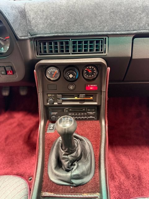 Used 1988 Porsche 924 S RWD image 25