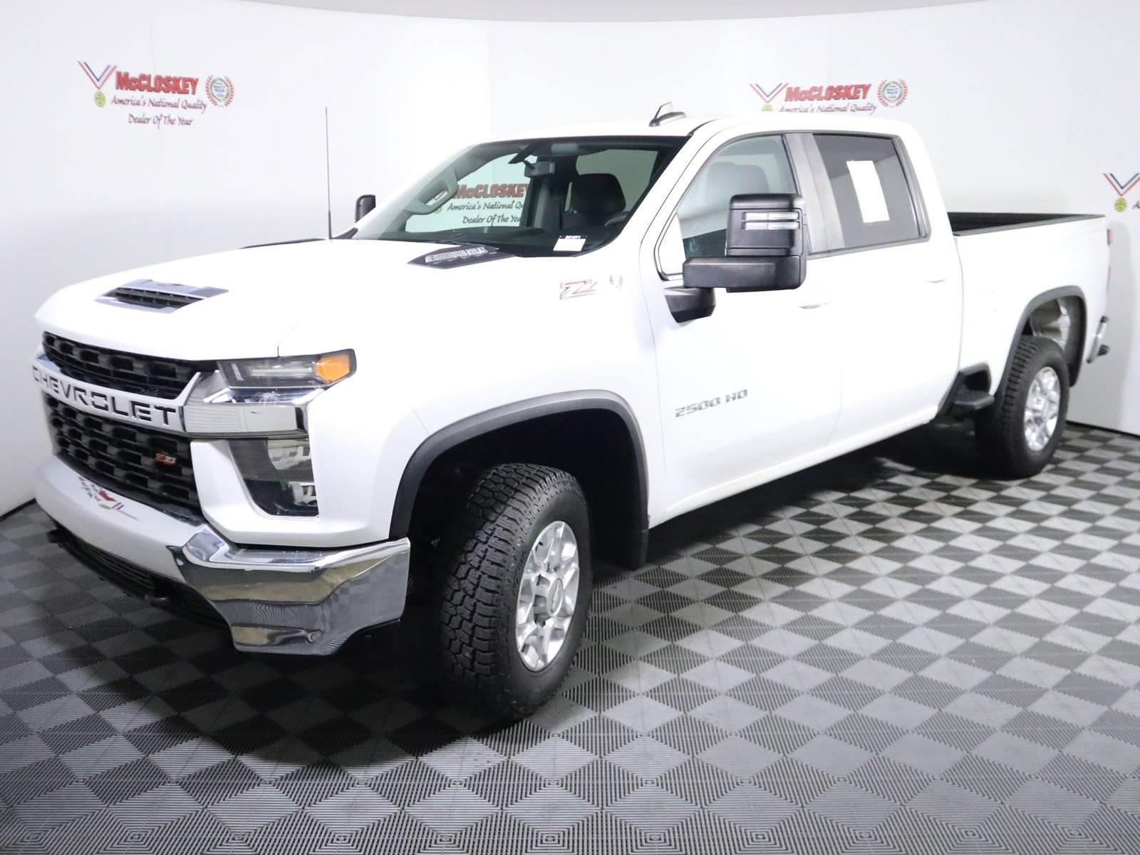 Used 2020 Chevrolet Silverado 2500 LT w/ Z71 Off-Road Package image 14