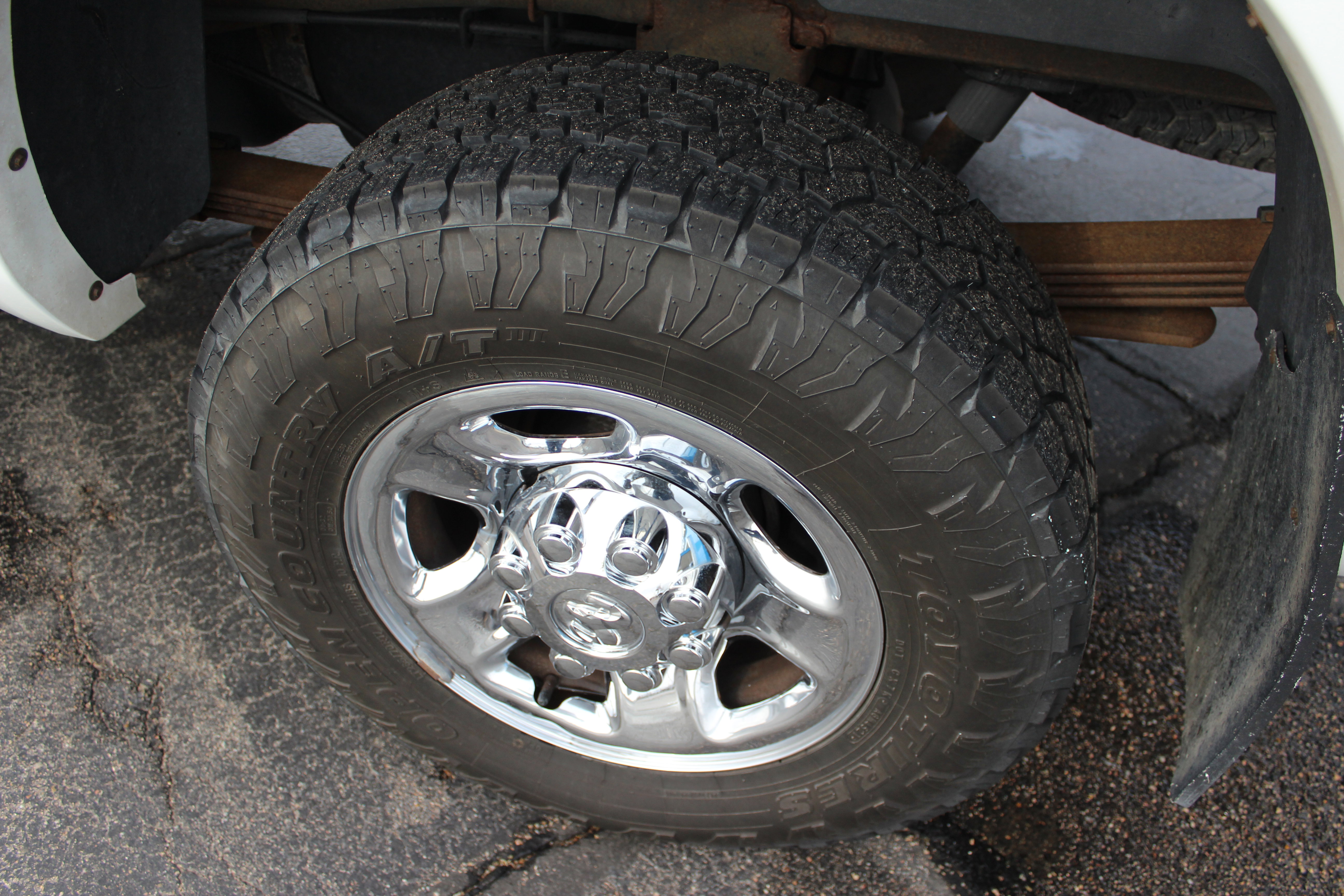 Used 2011 RAM 2500 Laramie w/ Protection Group image 30