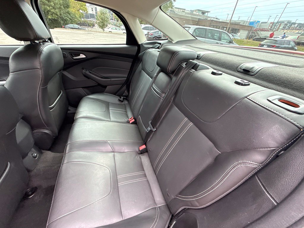 Used 2013 Ford Focus SE FWD image 28