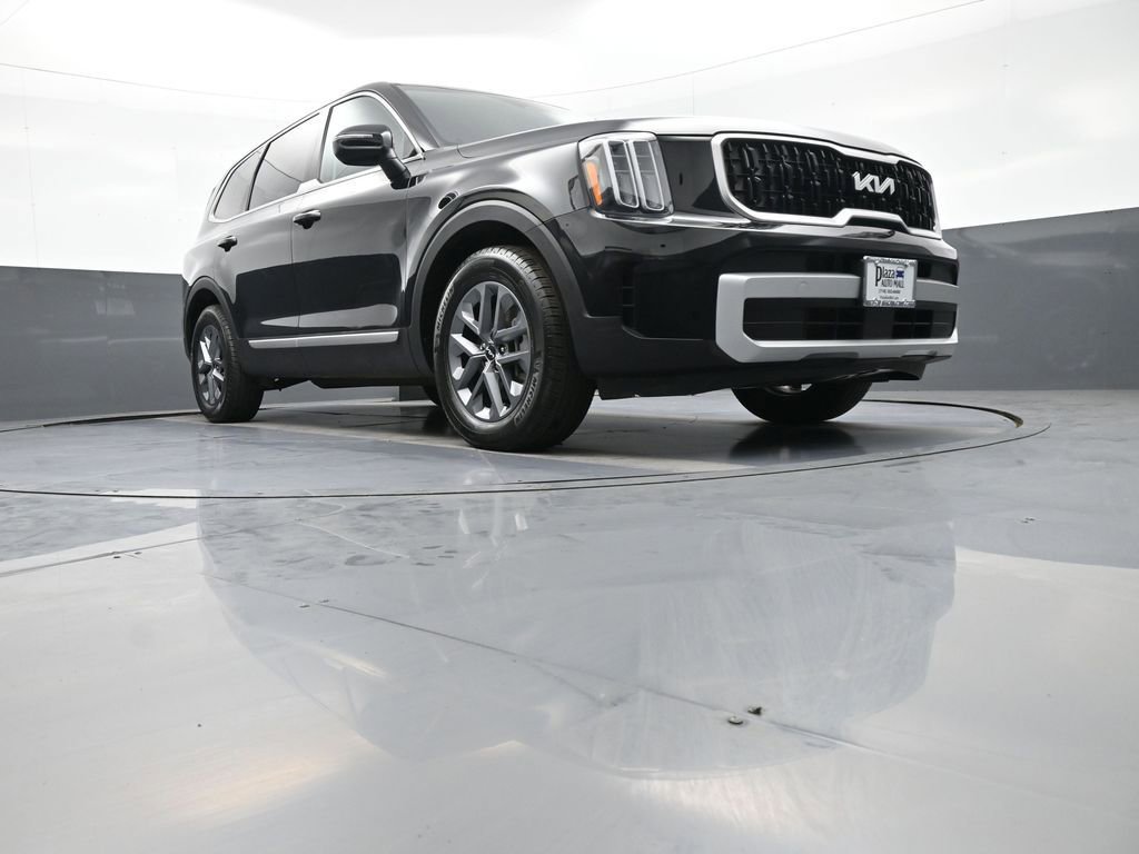 Certified 2024 Kia Telluride LX AWD/4WD image 28
