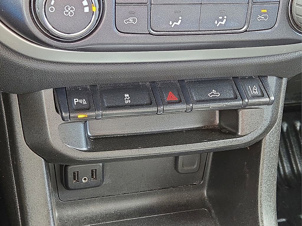 Used 2022 Chevrolet Colorado LT w/ Fleet Safety Package image 24