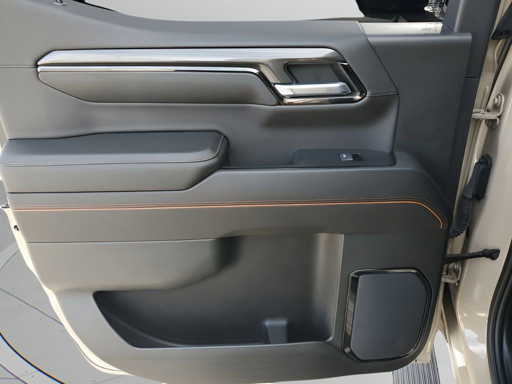 Used 2023 GMC Sierra 1500 AT4 w/ Technology Package image 17