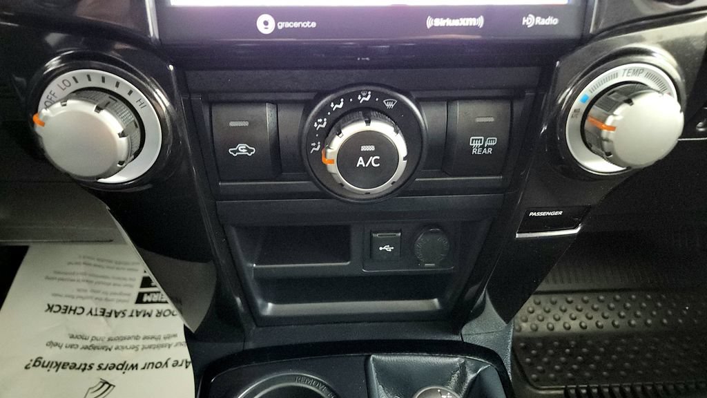 Certified 2024 Toyota 4Runner TRD Off-Road Premium w/ Moonroof Package AWD/4WD image 30