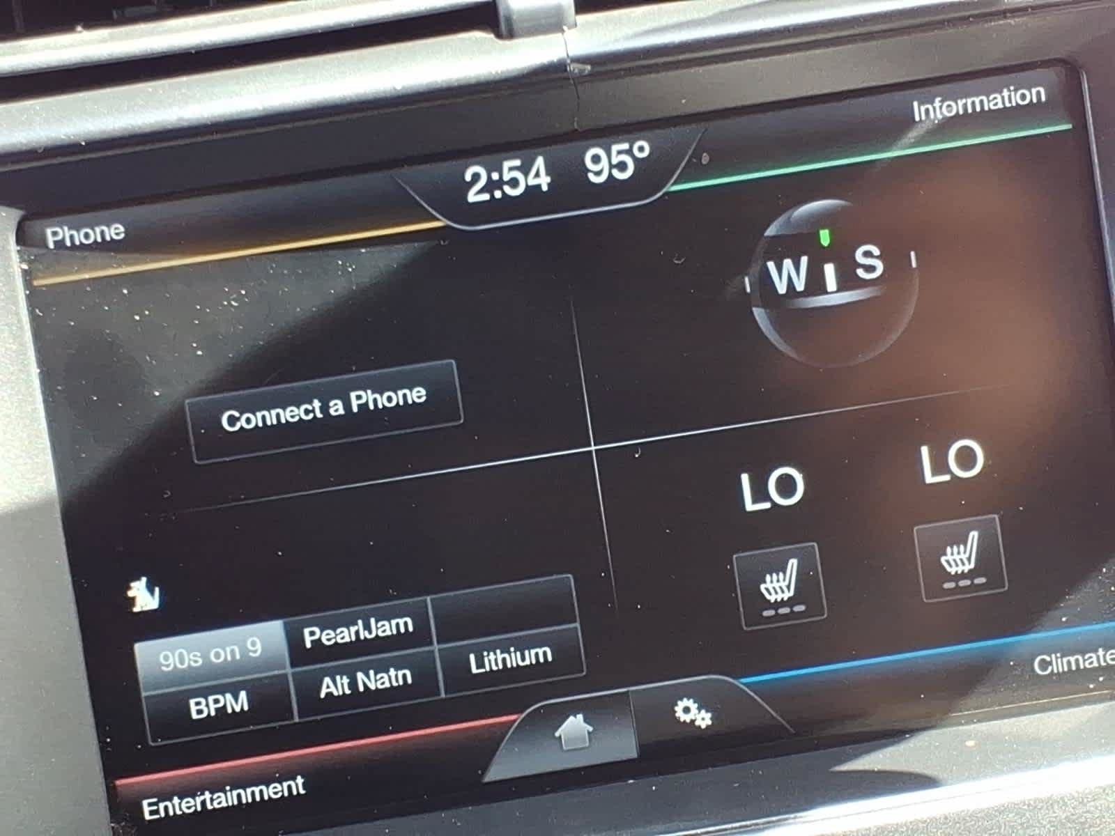 Used 2014 Ford Edge Sport w/ Driver Entry Package FWD image 7