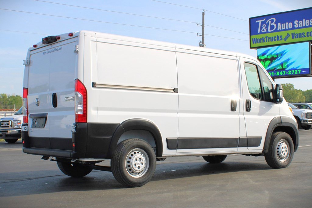 Used 2024 RAM ProMaster 2500 image 4