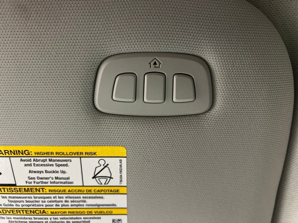 Used 2026 Lincoln Navigator Premiere AWD/4WD image 24