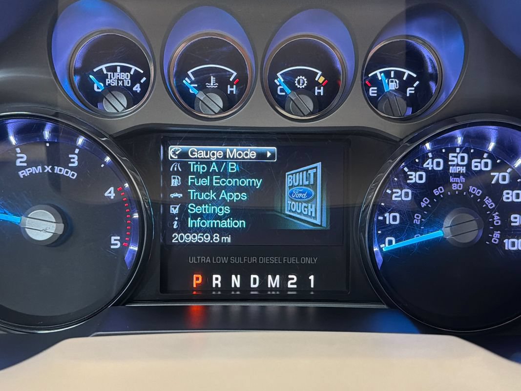 Used 2015 Ford F250 King Ranch w/ FX4 Off-Road Package AWD/4WD image 17