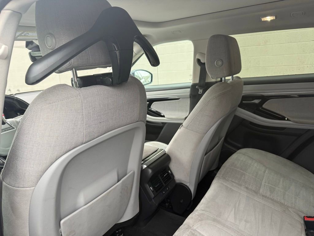 Used 2020 Land Rover Range Rover Evoque SE image 23