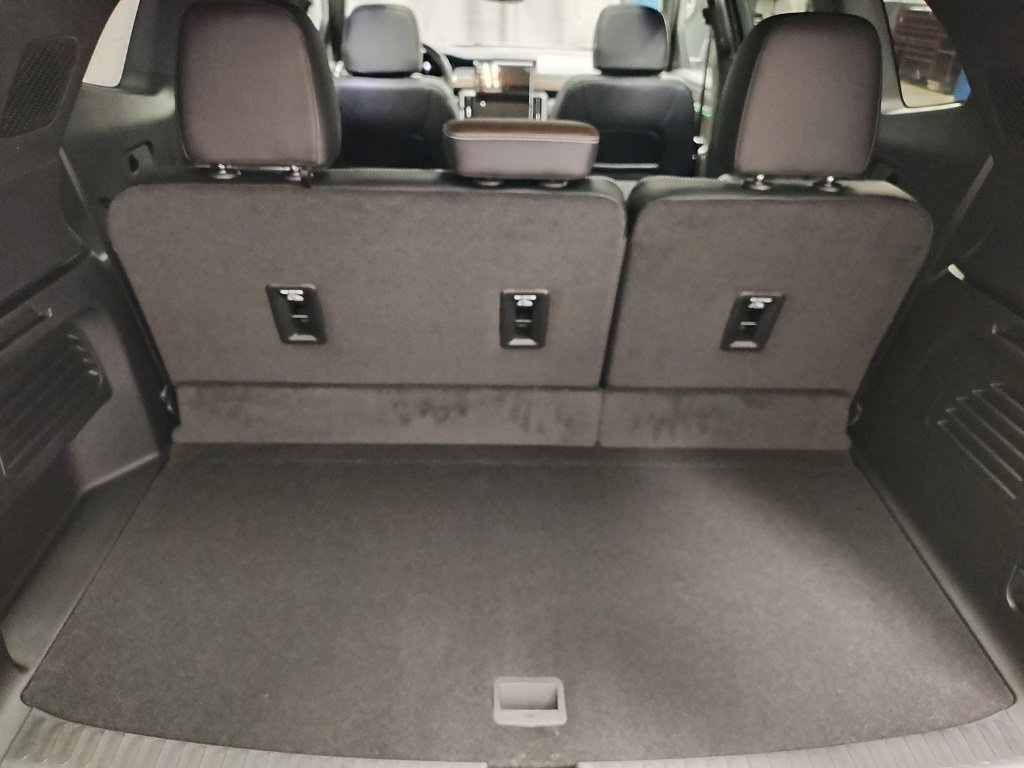 New 2026 GMC Acadia Denali Ultimate w/ LPO, Floor Liner Package image 16