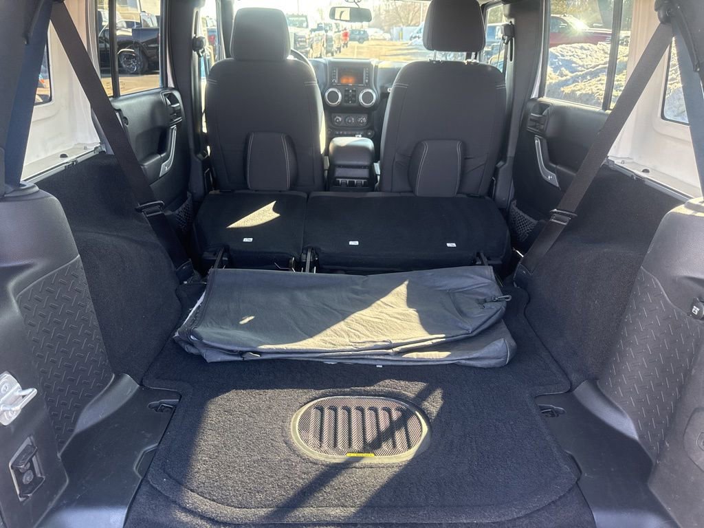 Used 2016 Jeep Wrangler Unlimited Sahara image 49