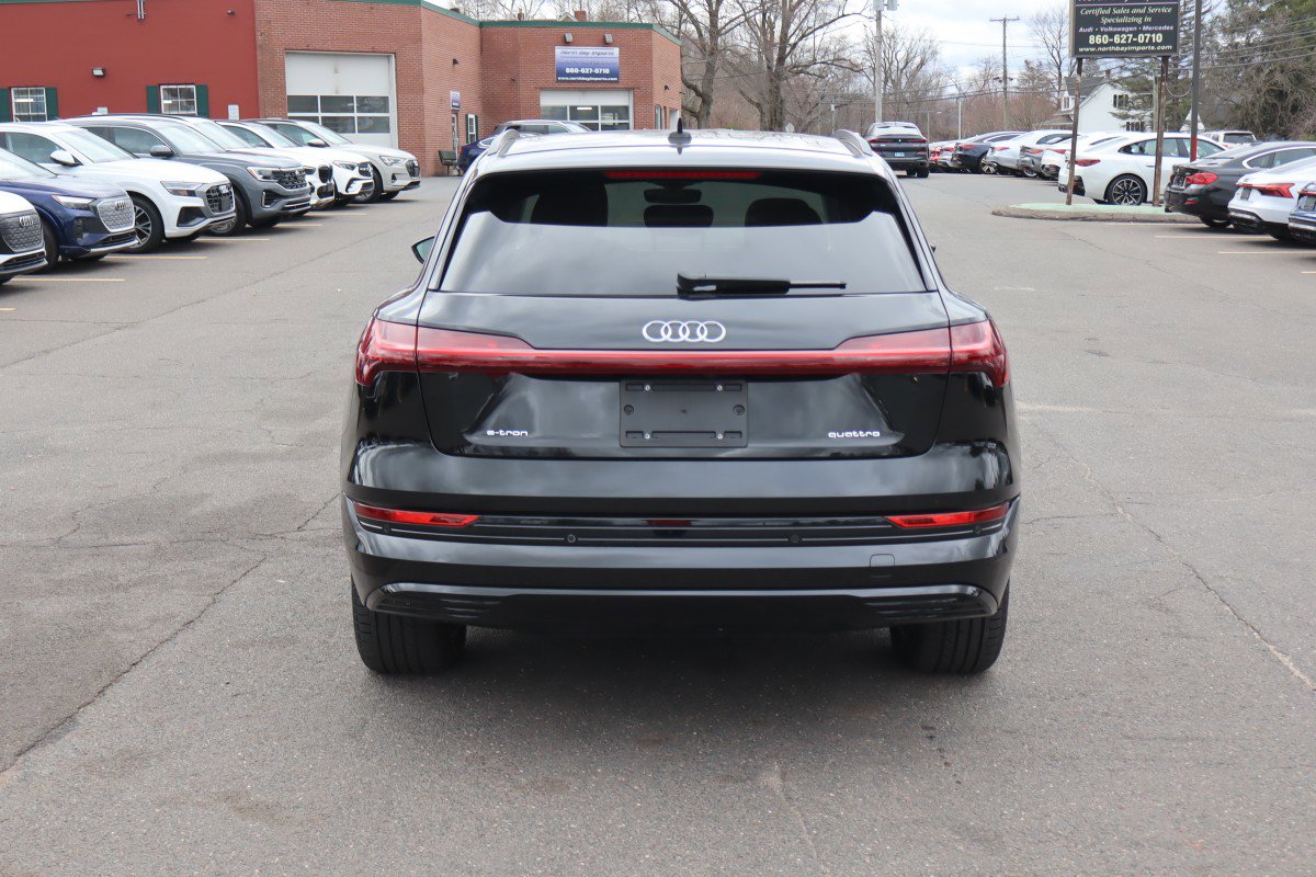 Used 2021 Audi e-tron Premium w/ Convenience Plus Package image 6