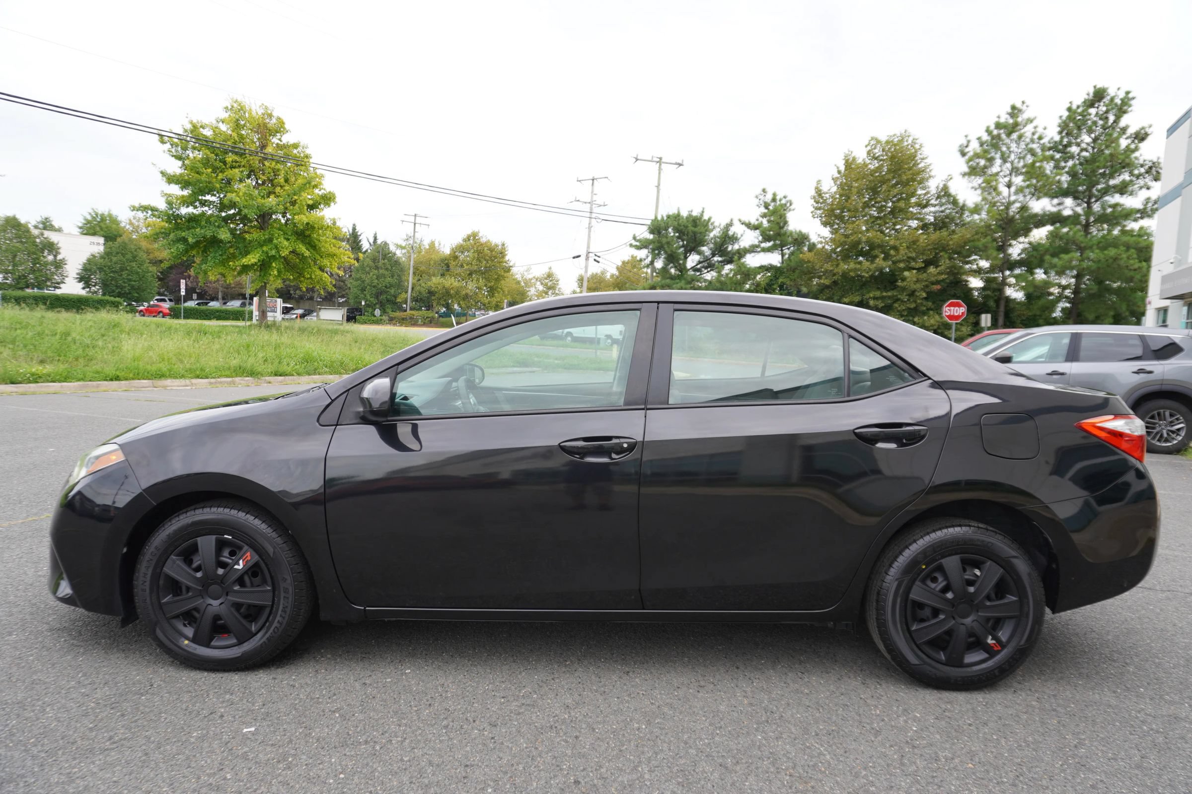 Used 2014 Toyota Corolla L FWD image 4
