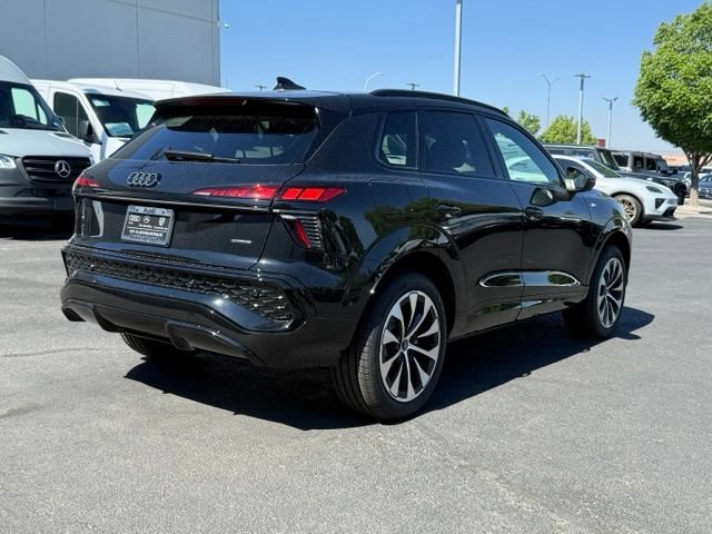 New 2026 Audi Q3 quattro 2.0T AWD/4WD image 7