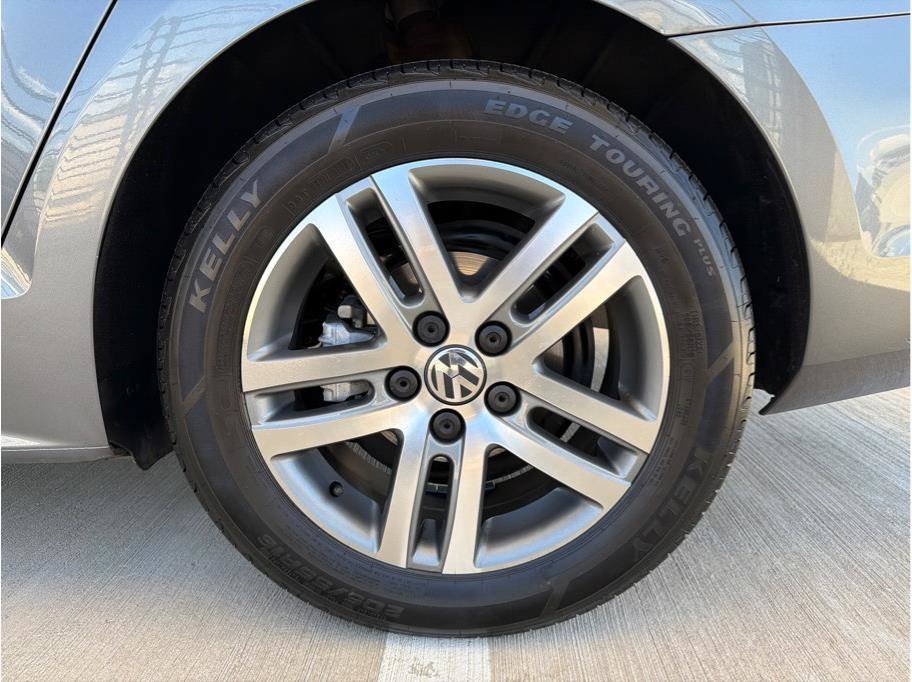 Used 2017 Volkswagen Jetta S FWD image 25