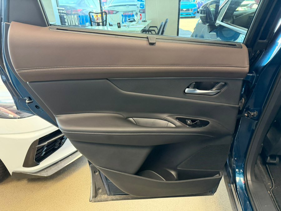 Used 2025 Nissan Murano Platinum w/ Cargo Package image 26