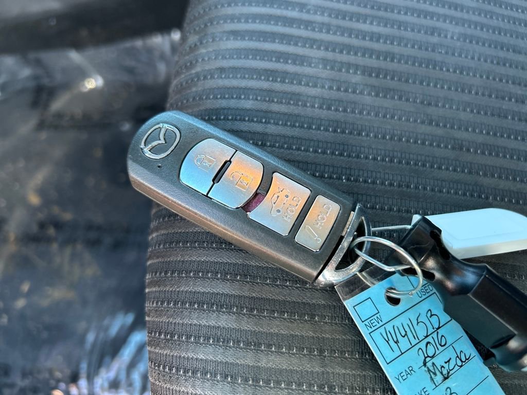 Used 2016 MAZDA MAZDA3 i Sport w/ Preferred Equipment Package image 24