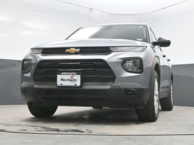 Used 2023 Chevrolet TrailBlazer LS AWD/4WD image 32