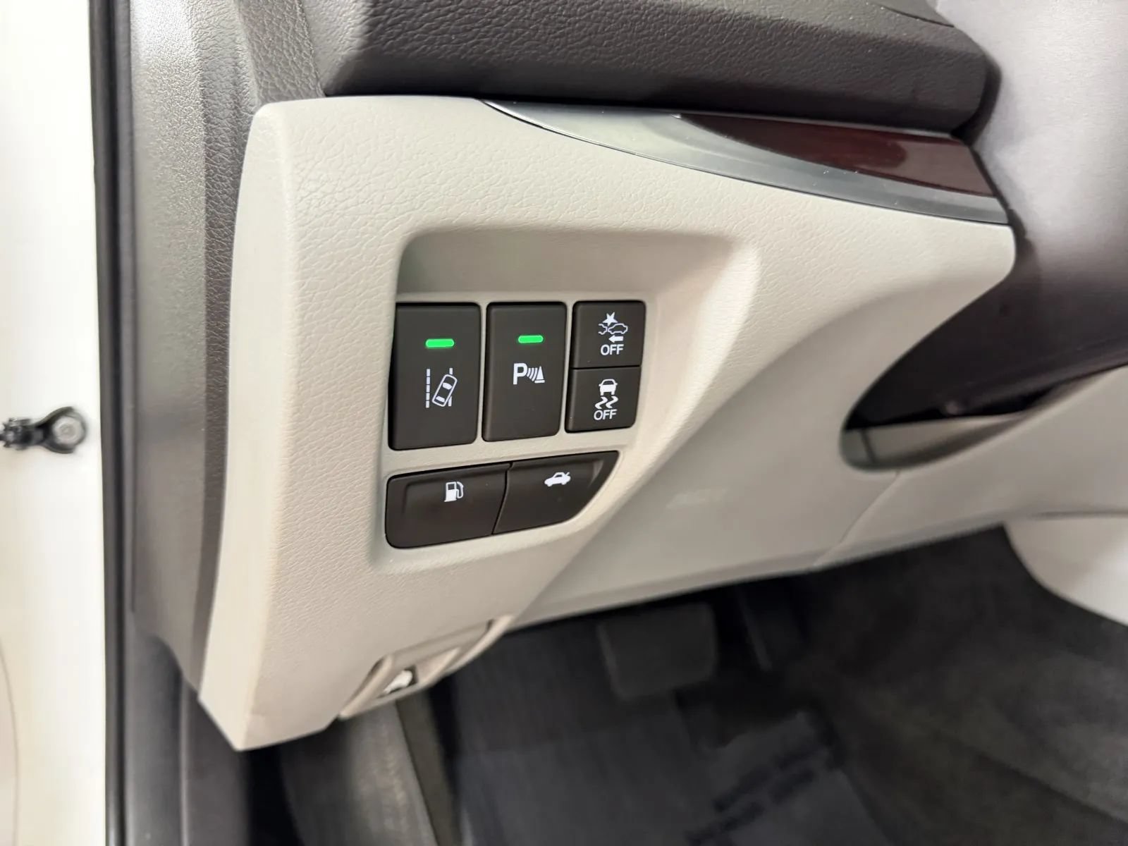 Used 2015 Acura TLX w/ Advance Package FWD image 18