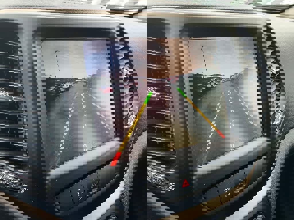 Used 2018 Jeep Cherokee Limited w/ High Altitude Package image 30